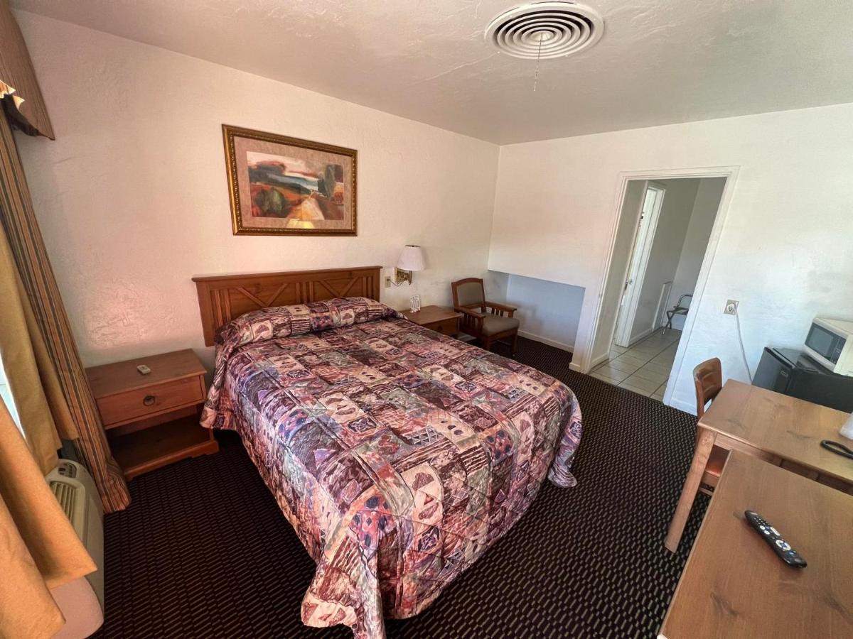 Quail Inn Motel Тусон Екстер'єр фото